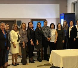 BERGAMADA ADD DÜZENLEDİĞİ DÜNYA KADIN HAKLARI GÜNÜ GECESİ