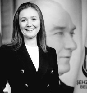 Şehzadeler Belediye Başkanı Gülşah Durbay Hayatını Kaybetti