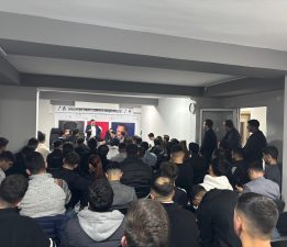 Anahtar Parti İzmir’den Büyük Gençlik Buluşması