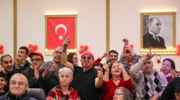 Buca Belediyesi’nden Engel Tanımayan Yeni Yıl Kutlaması