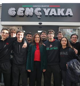 Genç Yaka, gençlerin yeni gözdesi oldu