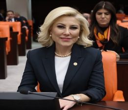 ŞEBNEM BURSALI: “İZMİR ENGELLENMİYOR, İHMALİN ÜZERİ ÖRTÜLÜYOR”