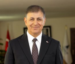 Başkan Tugay: 2026 Dayanışmanın, Adaletin ve Umutlu Yarınların Yılı Olsun