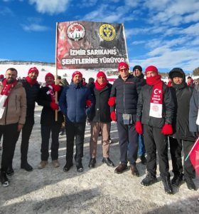 İzmir Sarıkamışlar Derneği’nden Kars’ta Anlamlı Ziyaret ve Vefa Dolu Program