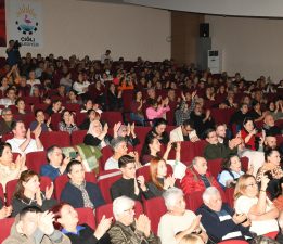 Çiğli’de Türkü Rüzgarı: “Sazımız Elimizde, Türküler Dilimizde”