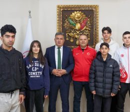 GENÇLİK SPOR İL MÜDÜRÜ ESKİCİ BAŞARILI SPOR KÜLÜBÜNÜ KABUL ETTİ. 