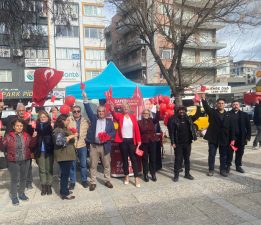 Şirinyer’de Türk Bayrakları Dalgalandı: “Kardeşliğimiz Kadimdir”