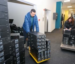 BUCA’DA ELEKTRİKLİ VE ELEKTRONİK ATIKLAR GERİ DÖNÜŞÜMDE