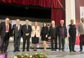 Yerel Yönetimlerde “Halkçılık” Reçetesi: Sempozyumdan Çıkan Çözümler