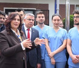 Aydın’da Ücretsiz Diş Sağlığı Hizmeti Tartışması: Proje Komisyona Takıldı