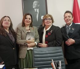 ATA PARTİ İZMİR İL BAŞKANLIĞI; KADER İZMİR ŞUBE BAŞKANI, BANU ÖNKOL İÇHEDEF’İ AĞIRLADI…