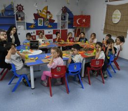 KUŞADASI BELEDİYESİ ÇOCUK GELİŞİM MERKEZİ GELECEĞE UMUT OLUYOR