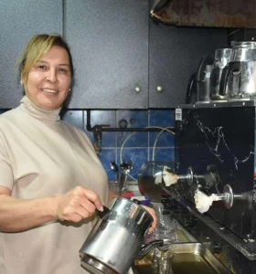 KAHVECİLERİN TOPUKLU  EFESİ