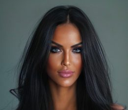 MİCHAELA ASTRO MÜZİKTE ORHAN GENCEBAY EFSANESİ BİTMEZ