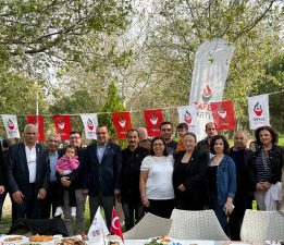 Bornova Zafer Partisi İlçe Başkanlığı’ndan anlamlı etkinlik