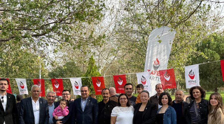Bornova Zafer Partisi İlçe Başkanlığı’ndan anlamlı etkinlik