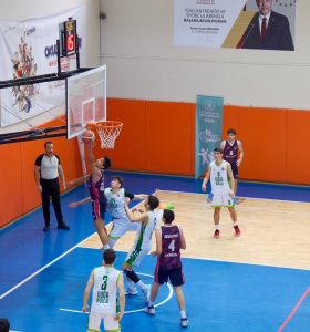 İZMİR’DE SPOR ŞÖLENİ DEVAM EDİYOR