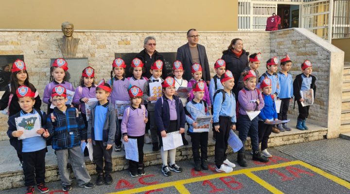 DEPREM HAFTASI ETKİNLİĞİ PROVASI ALKIŞ TOPLADI