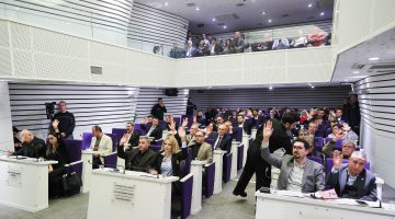 BUCA MECLİSİ’NDE ÇİFTE VEFA