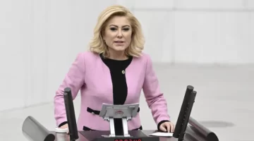 AK Parti İzmir Milletvekili Şebnem Bursalı dünya evine girdi