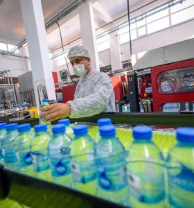 İzmir’in suyu Şaşal yeni yüzüyle raflarda