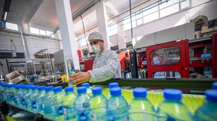 İzmir’in suyu Şaşal yeni yüzüyle raflarda