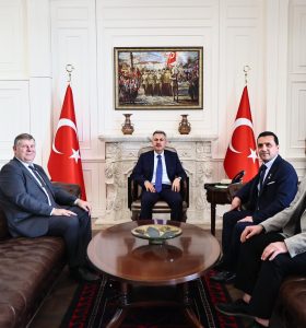 Yerli mobilya dünyayla yarışıyor