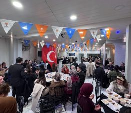 Çiğli’de Geleneksel İftar Sofrası: “Birlik ve Beraberliğimiz Daim Olsun”