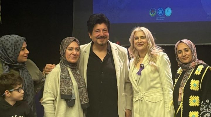 EKİN AKKAŞ’DAN KADINLAR GÜNÜNE HALAYLI KUTLAMA