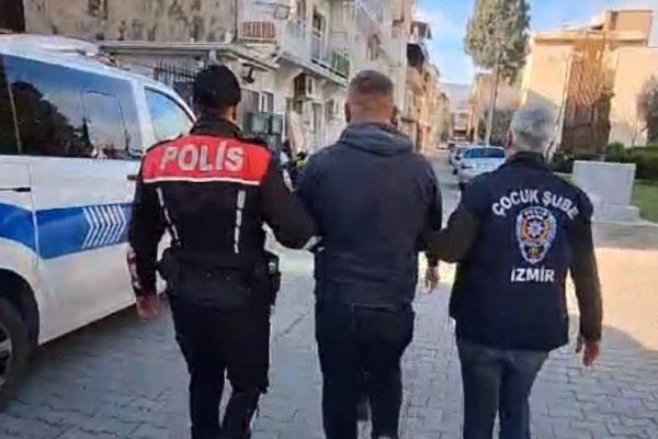 İzmir’de Aranan Hükümlü Yakaland