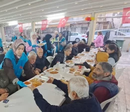 Bornova’da “İftar Melekleri”
