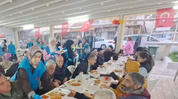 Bornova’da “İftar Melekleri”