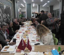 İzmir’de Sarıkamış Ruhu İftar Sofrasında Buluştu: Birlik ve Beraberlik Mesajı!