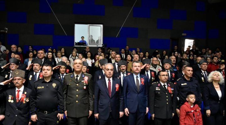 Buca’da 18 Mart Gururu: Şehitlerimiz Törenle Anıldı