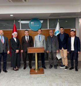 BAKIRÇAY ÜNİVERSİTESİ REKTÖR YARDIMCILIĞINA ATANAN PROF. DR. REŞAT DUMAN’A HAYIRLI OLSUN ZİYARETİ