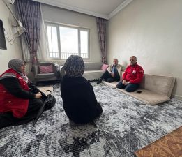 İzmir’den Mardin’e Gönül Köprüsü: Kanatsız Melekler ve Kızılay Ele Ele Verdi