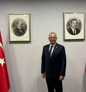 AK Parti Gaziemir Belediye Meclis Üyesi Dr. Davut Dinçel’den Ramazan Bayramı kutlaması