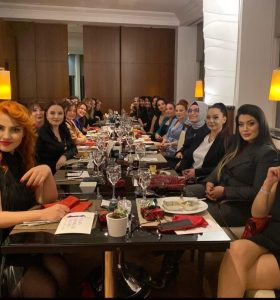 KADIN LİDERLER KULÜBÜNDEN KADINLARA İFTAR YEMEĞİ