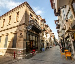 Uluslararası sanatçılar İzmir’in tarihsel hafızasında buluşuyor