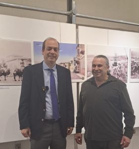 İzmirli Koleksiyoner Mert Rüstem, Dördüncü Fotoğraf Sergisini Atina’da Açıyor