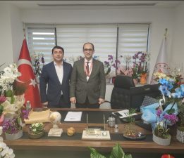 Buca Muhtarlarından Sağlıkta İş Birliği Mesajı: Başhekim Dr. Kamil Yamak’a Ziyaret