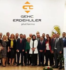 Genç Erdemliler’den Şebnem Bursalı’ya Tam Destek: “İzmir Sevdasını Sorgulamak Kimsenin Haddine Değil!”