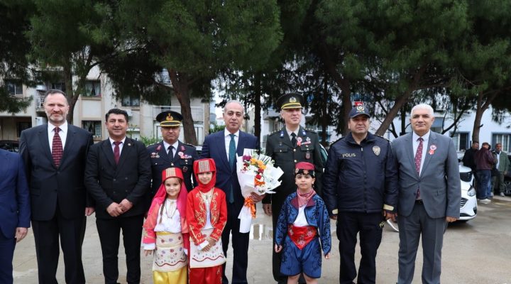 Buca’da 23 Nisan Coşkusu: Kaymakam Gürbüz Çocukların Sevincine Ortak Oldu