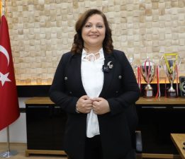 Afyonkarahisar Belediye Başkanı Burcu Köksal AK Parti’ye Katıldı